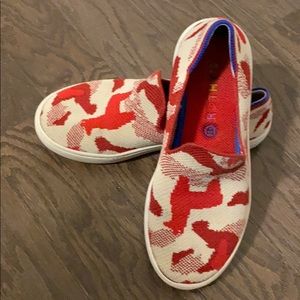 Rothy’s kids sneakers size 2 - Red Llama